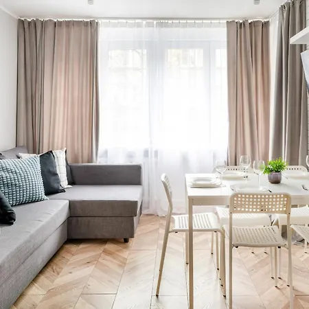 Beautiful Apartment With Balcony For 6 People In Cracow By Noclegi Renters Krakow Exterior photo