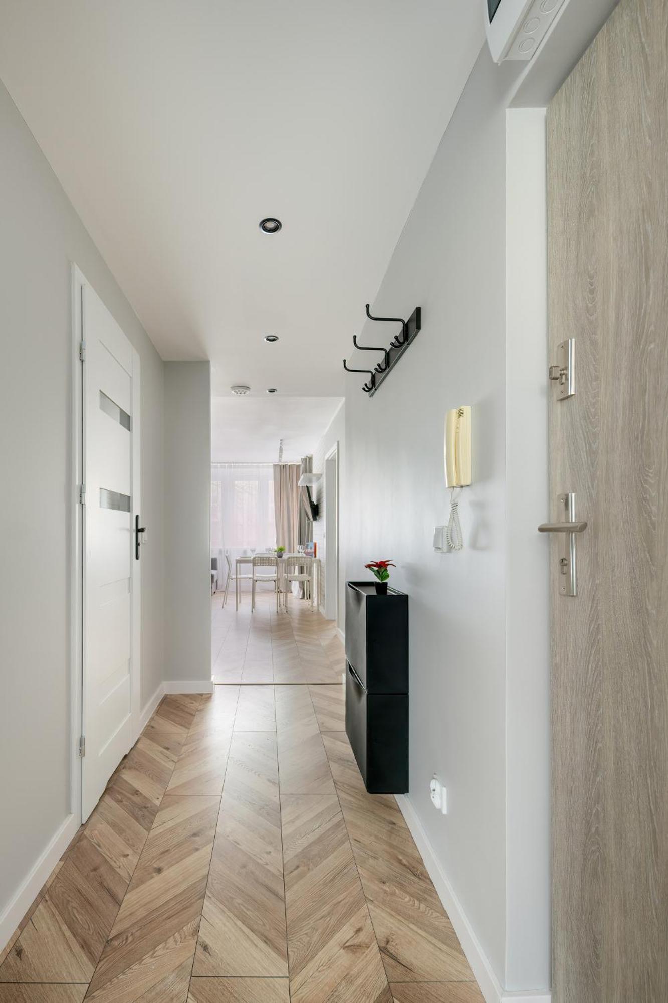 Apartment Beautiful With Balcony For 6 People In Cracow By Renters *