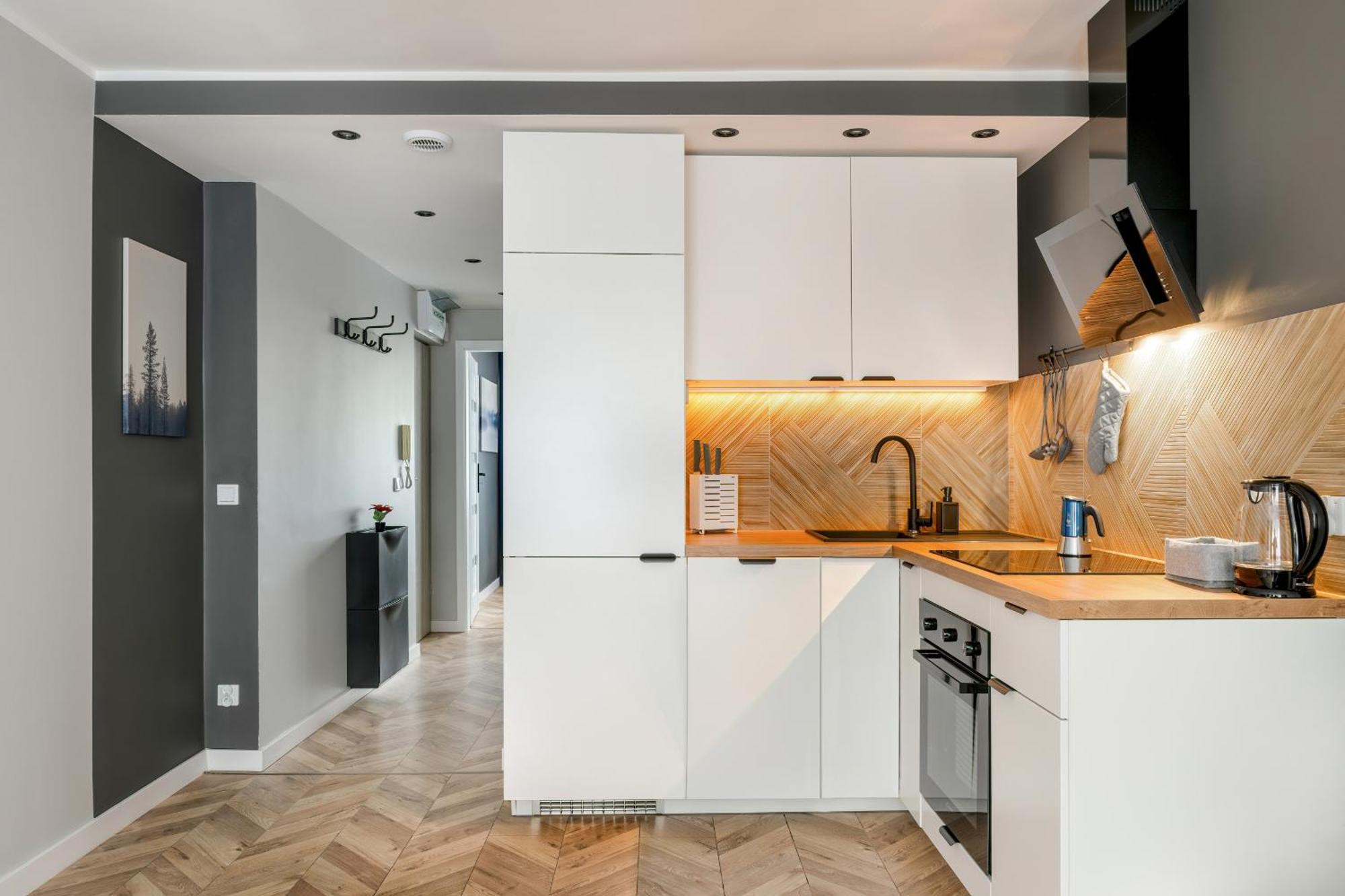 Apartment Beautiful With Balcony For 6 People In Cracow By Renters