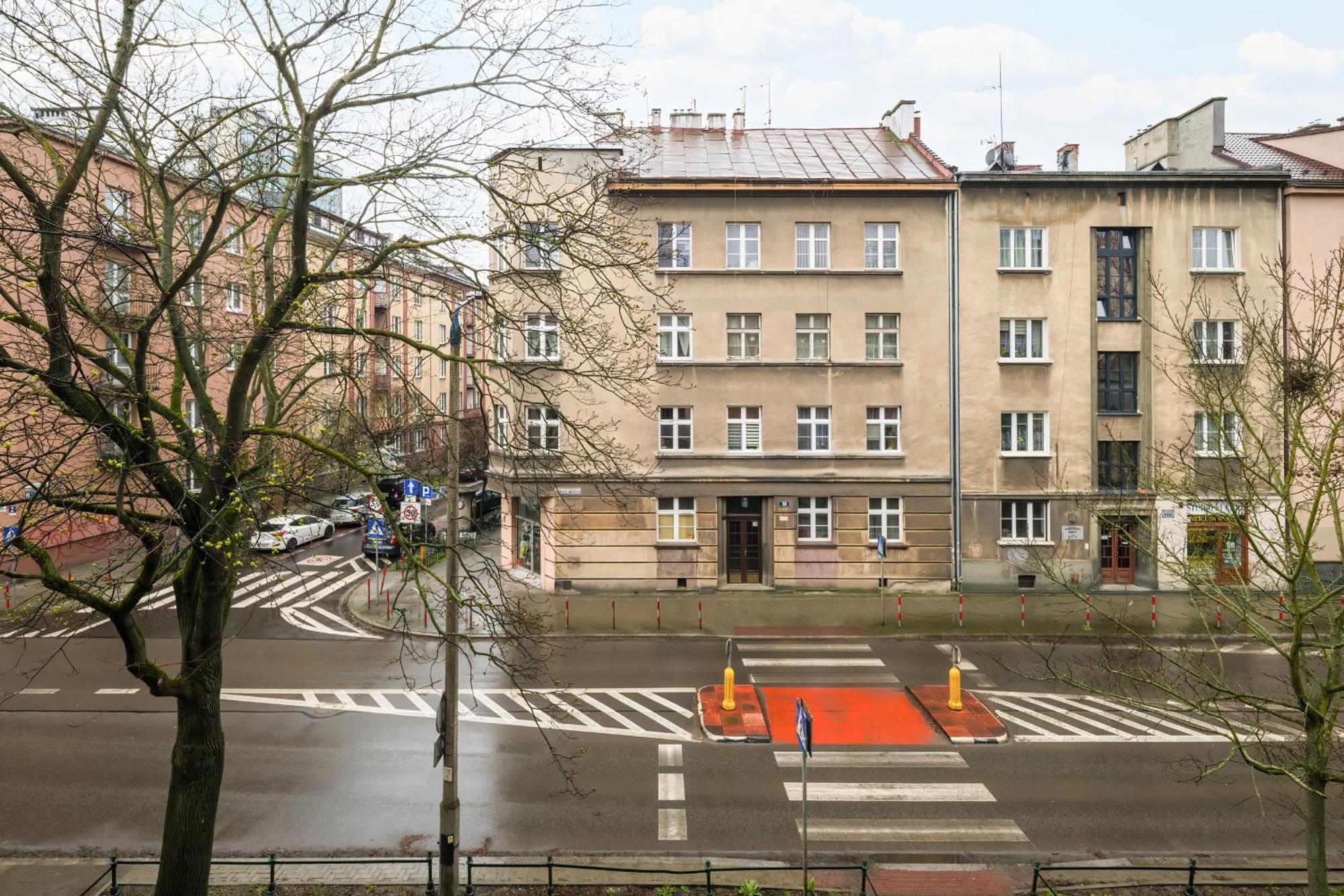 Beautiful With Balcony For 6 People In Cracow By Renters Apartment